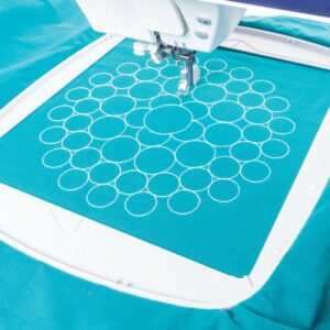 creative™ Grand Quilters Hoop 260 x 260 mm